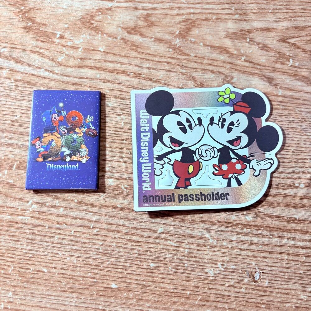Walt Disney World Annual Passholder Magnet New Mickey Minnie Glitter Sparkle